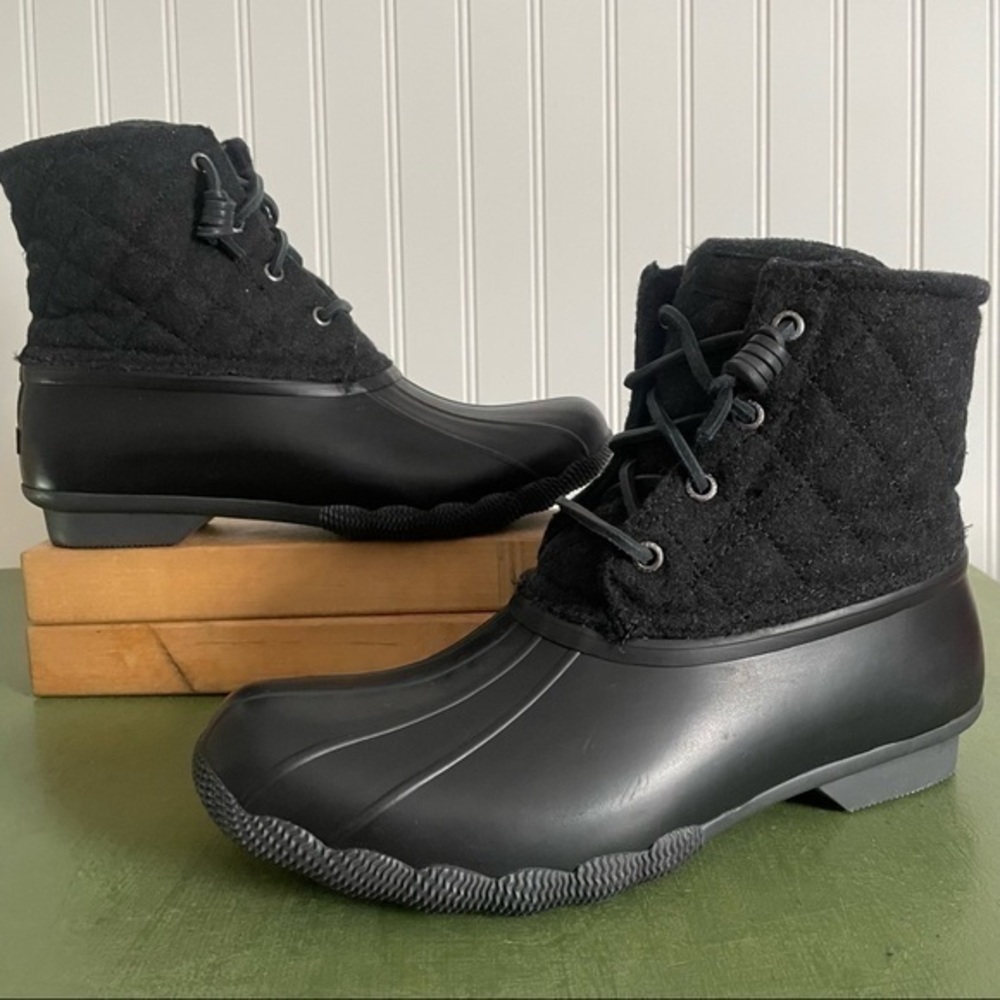 Sperry NWT Salt Water Boots w Wool Quilted Tops